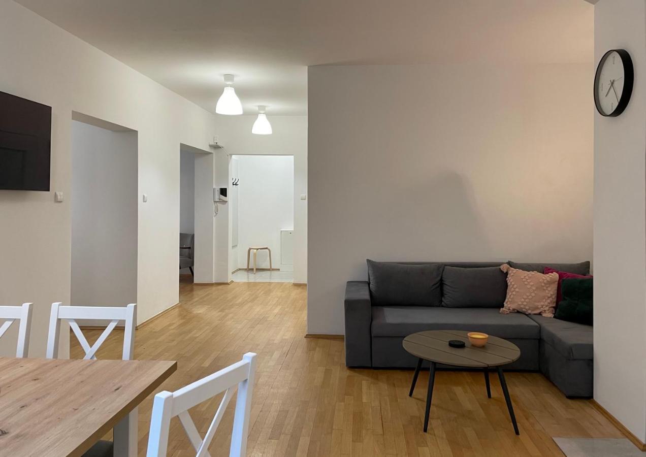 Apartament Przy Atrium Okolice Stacji Metra Rondo Onz 华沙 外观 照片